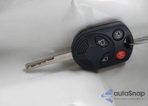 2014 Ford Focus Se z USA, uszkodzony, nr VIN 1FADP3F20EL278075